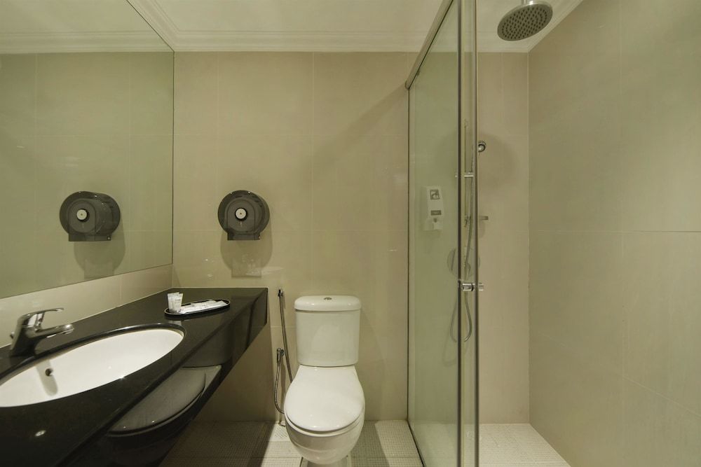 New Cape Inn Standard Room, Multiple Beds 11