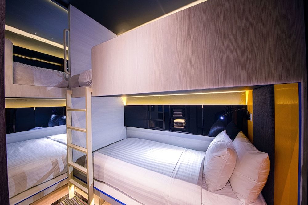 Family Single Room, Multiple Beds