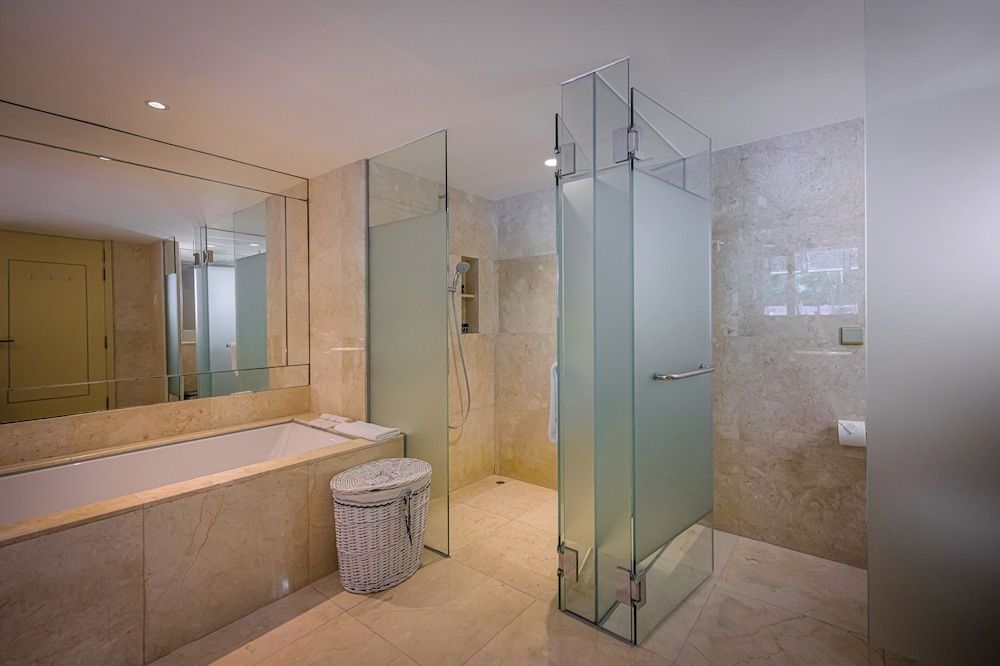 undefined Resorts World Sentosa - Equarius Hotel 8