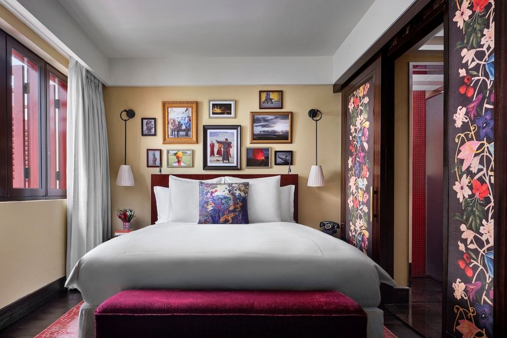 The Vagabond Club, Singapore, a Tribute Portfolio Hotel Classic Room, 1 King Bed 3