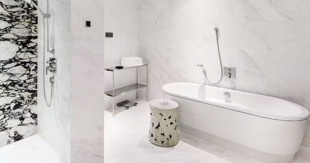 undefined Resorts World Sentosa - Hotel Michael 9