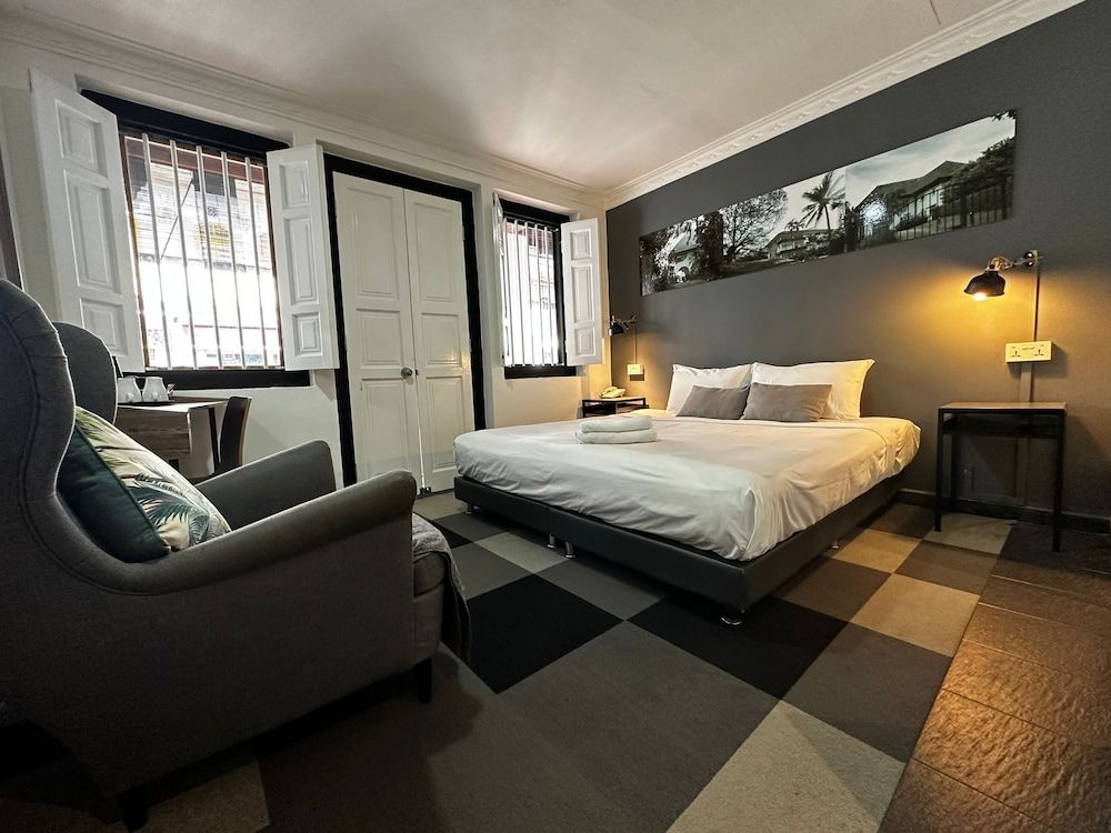 undefined Check-Inn at Little India 8