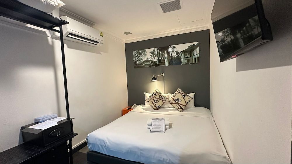 undefined Check-Inn at Little India 7