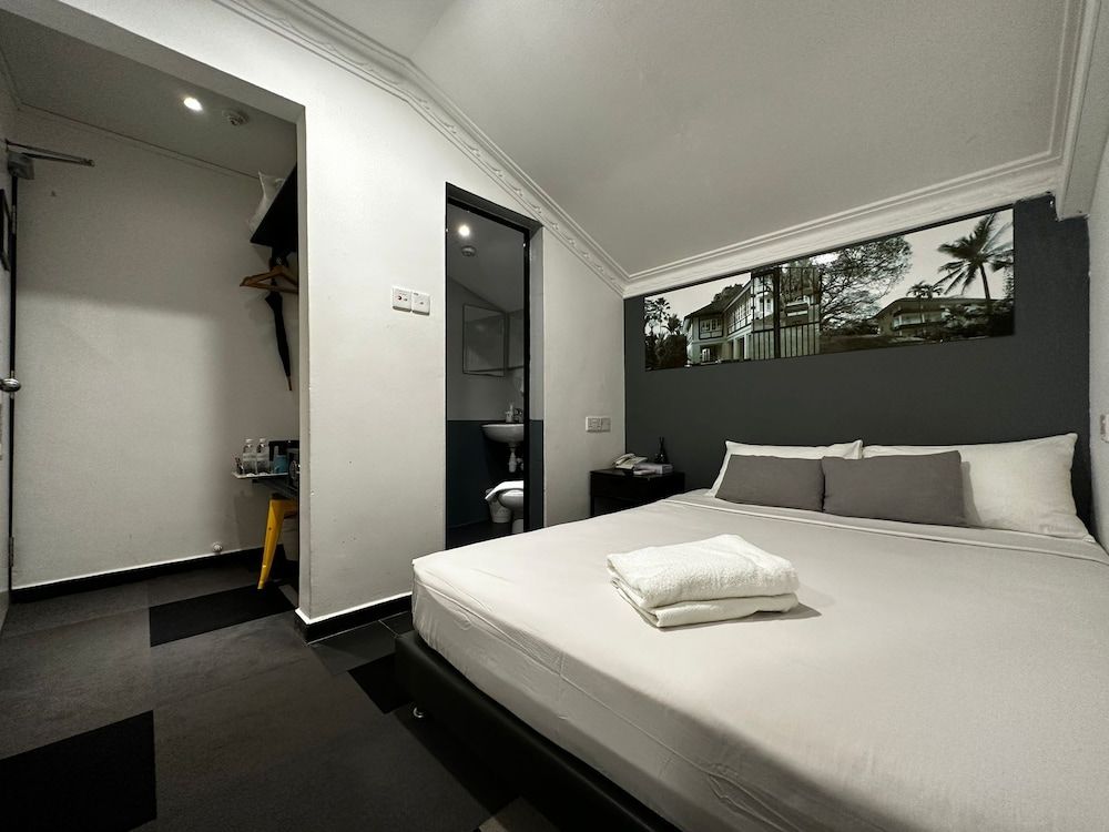 Check-Inn at Little India