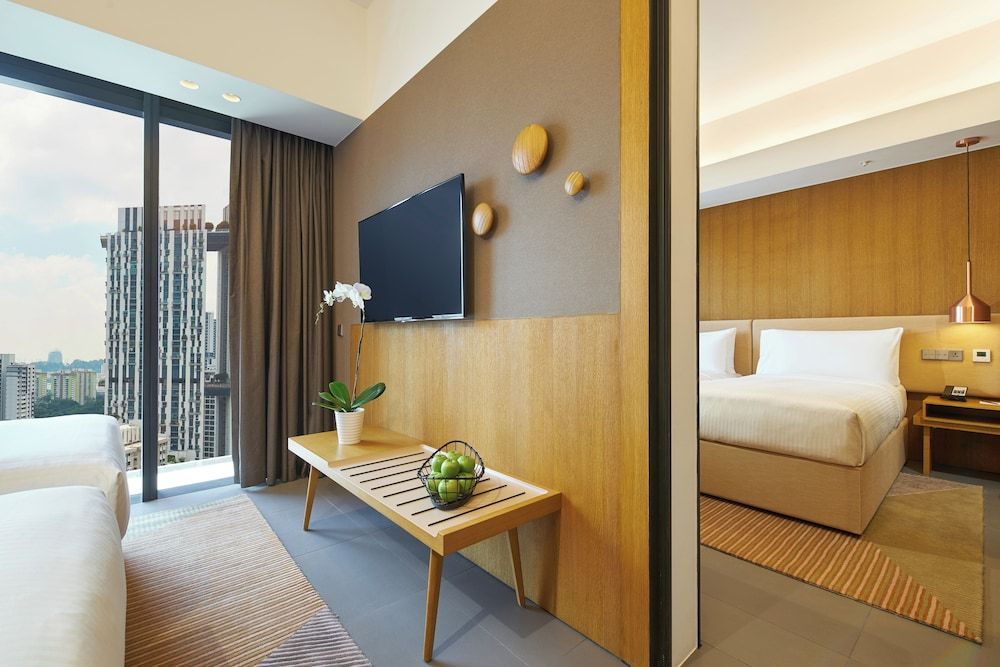 Connecting Room