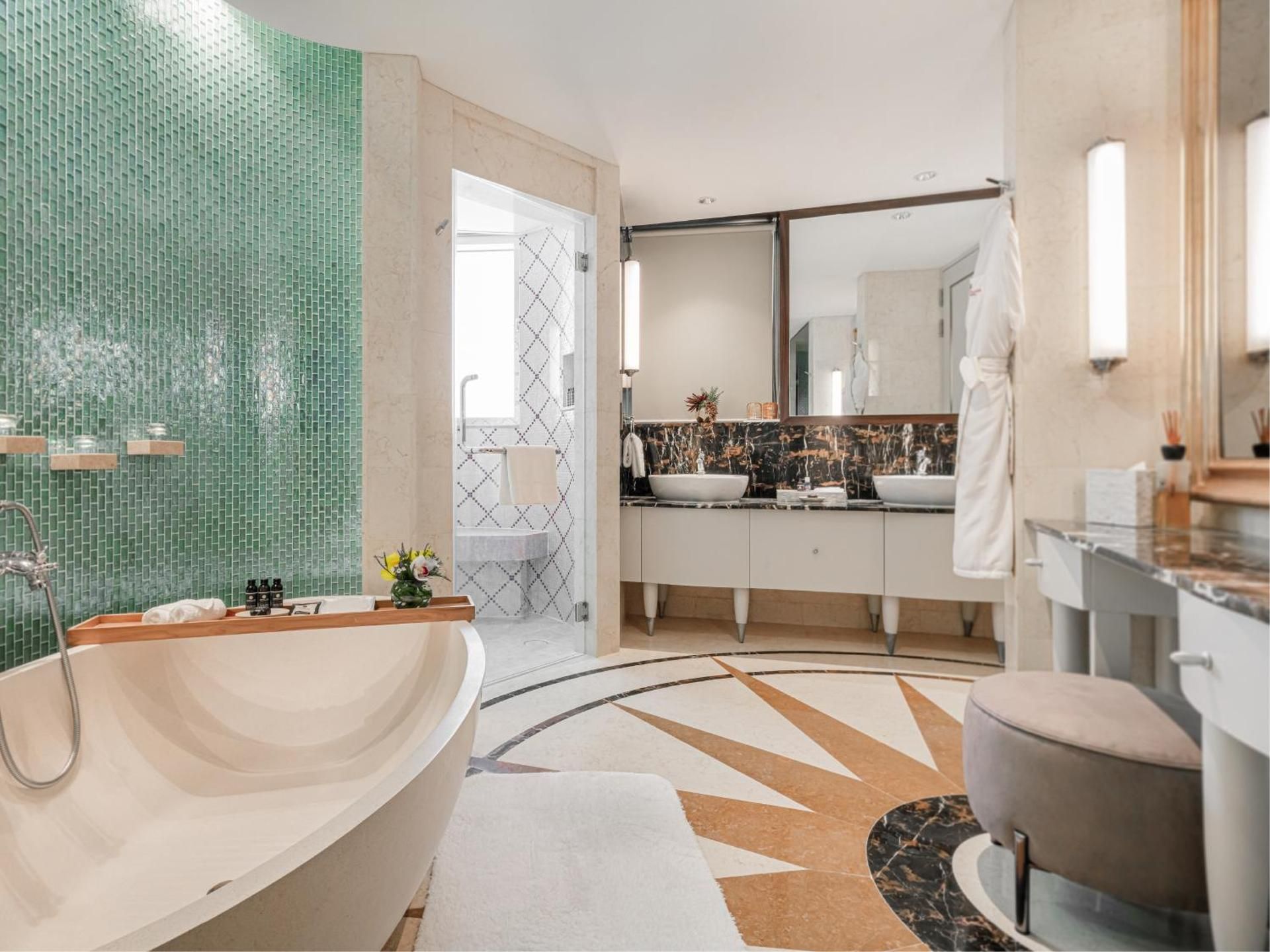 Resorts World Sentosa - Crockfords Tower Deluxe Suite 3