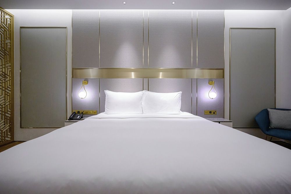 Resorts World Sentosa - Crockfords Tower Deluxe Suite (Subject to 2 Double Beds or 1 KingBed) 6