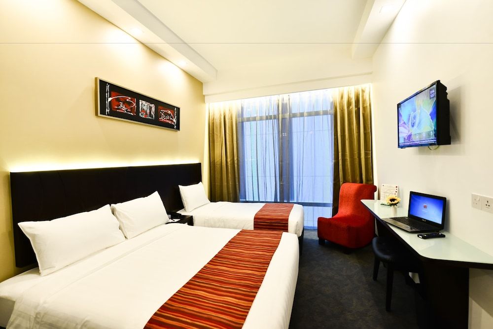 Deluxe Triple Room