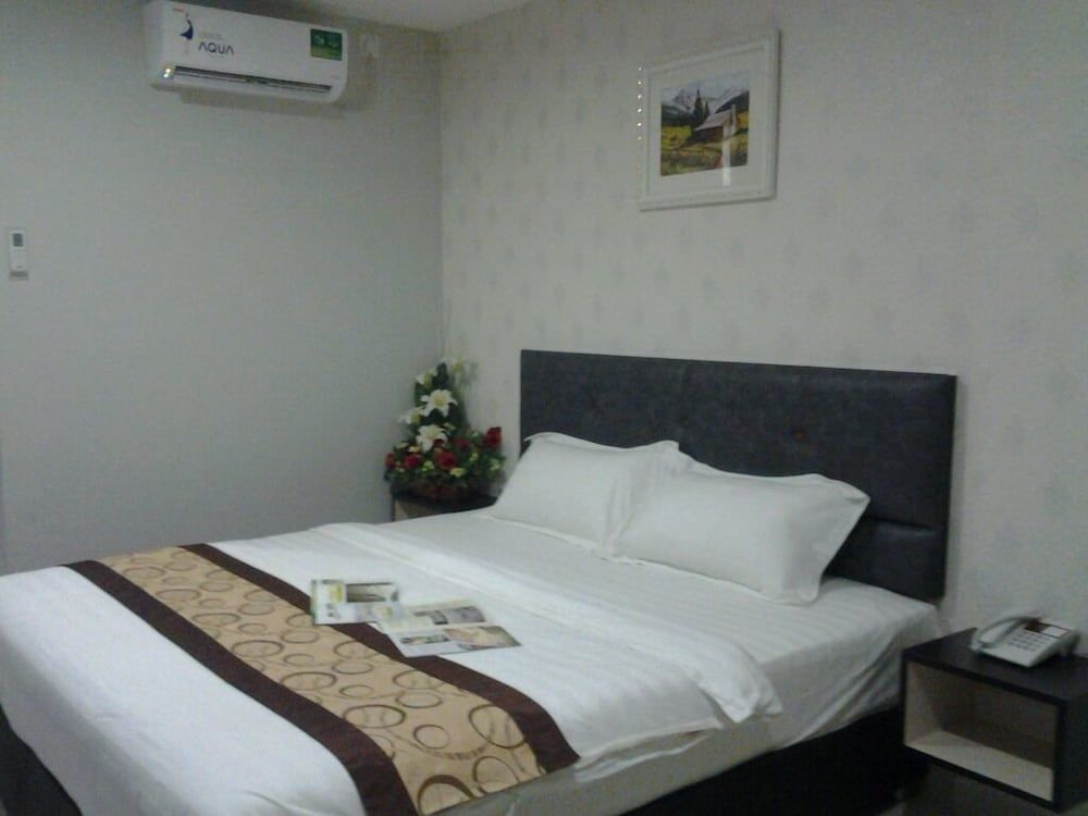 City Central Hotel Superior Room 3