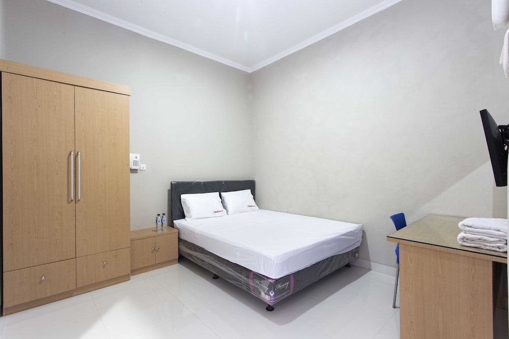 undefined RedDoorz @ Mangga Besar 2 4