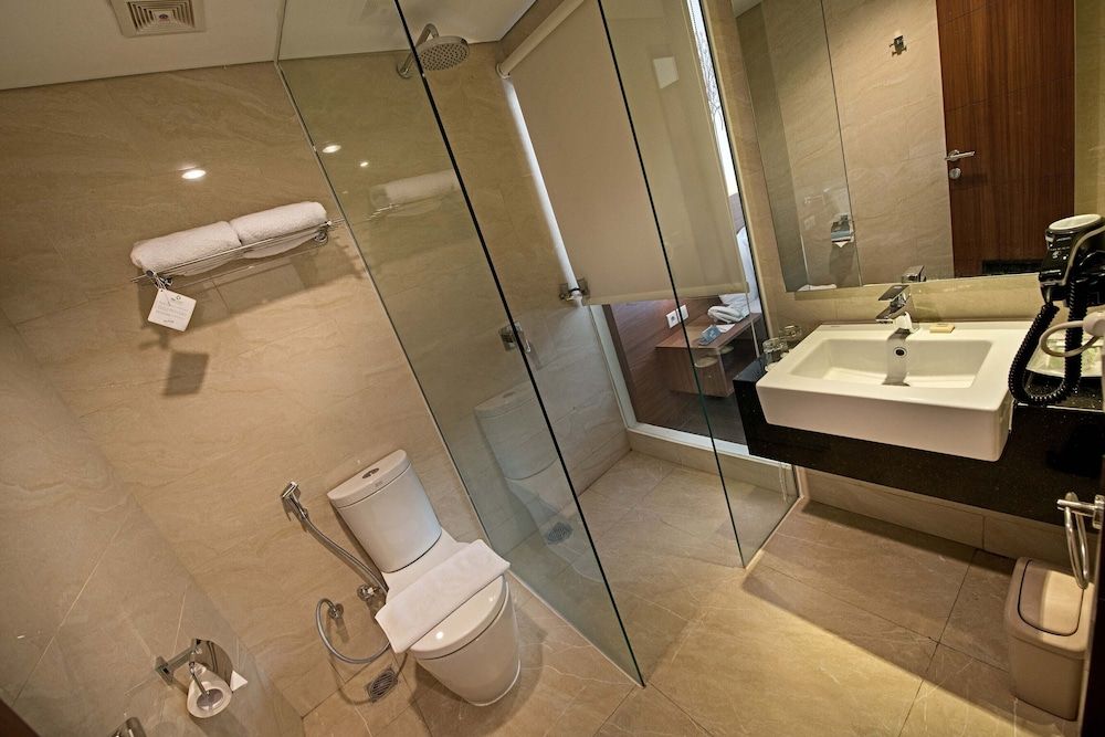 undefined Grand Whiz Hotel Poins Simatupang Jakarta 9