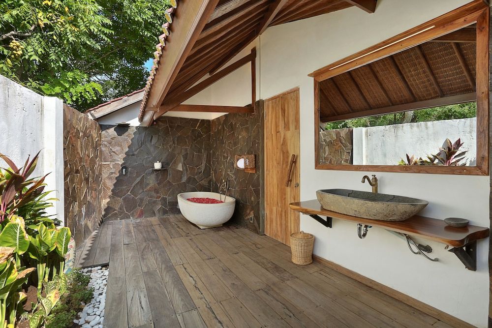 Breezy Point Villas Exclusive Villa, 3 Bedrooms, Private Pool, Garden View (Flamboyant House) 11