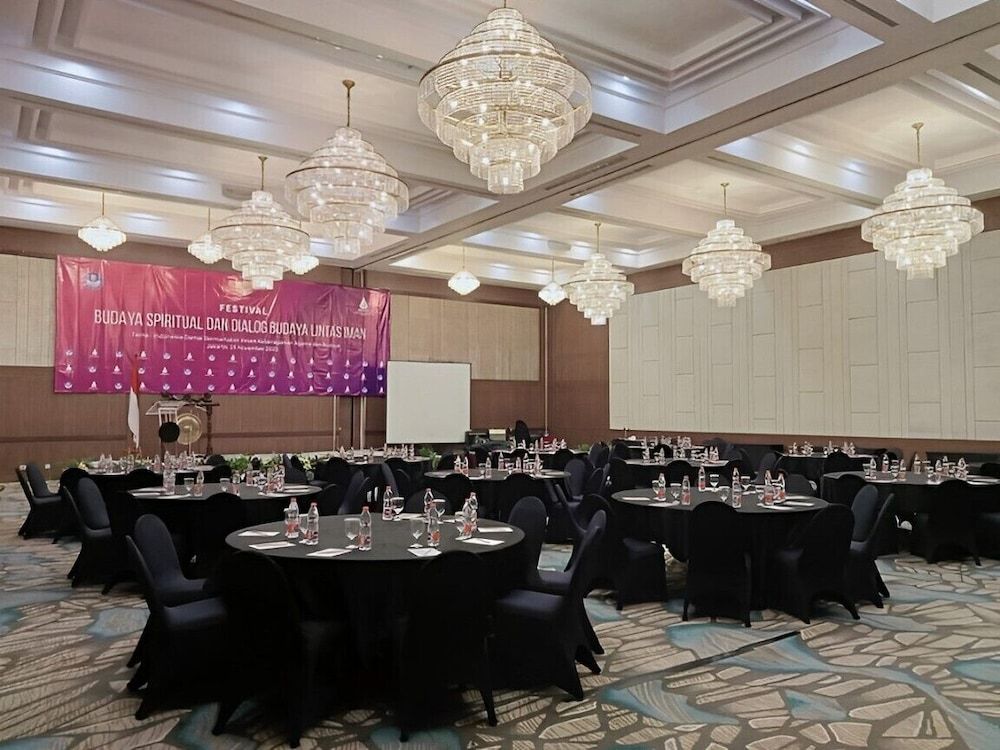undefined The Acacia Hotel Jakarta 6