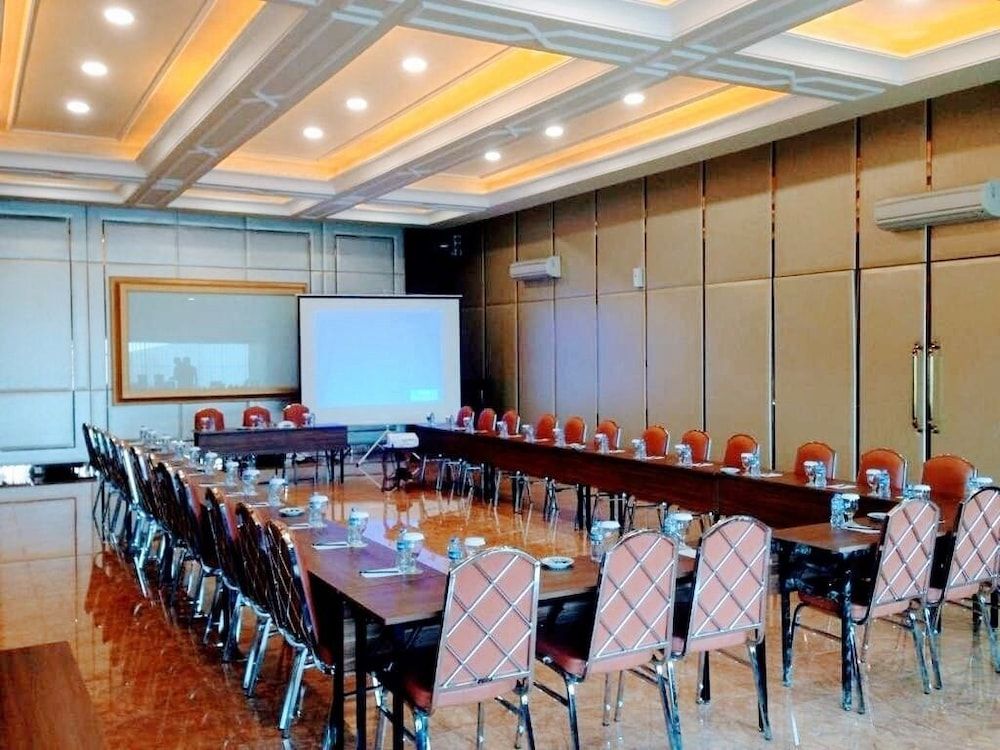 undefined Hotel Olympic 5