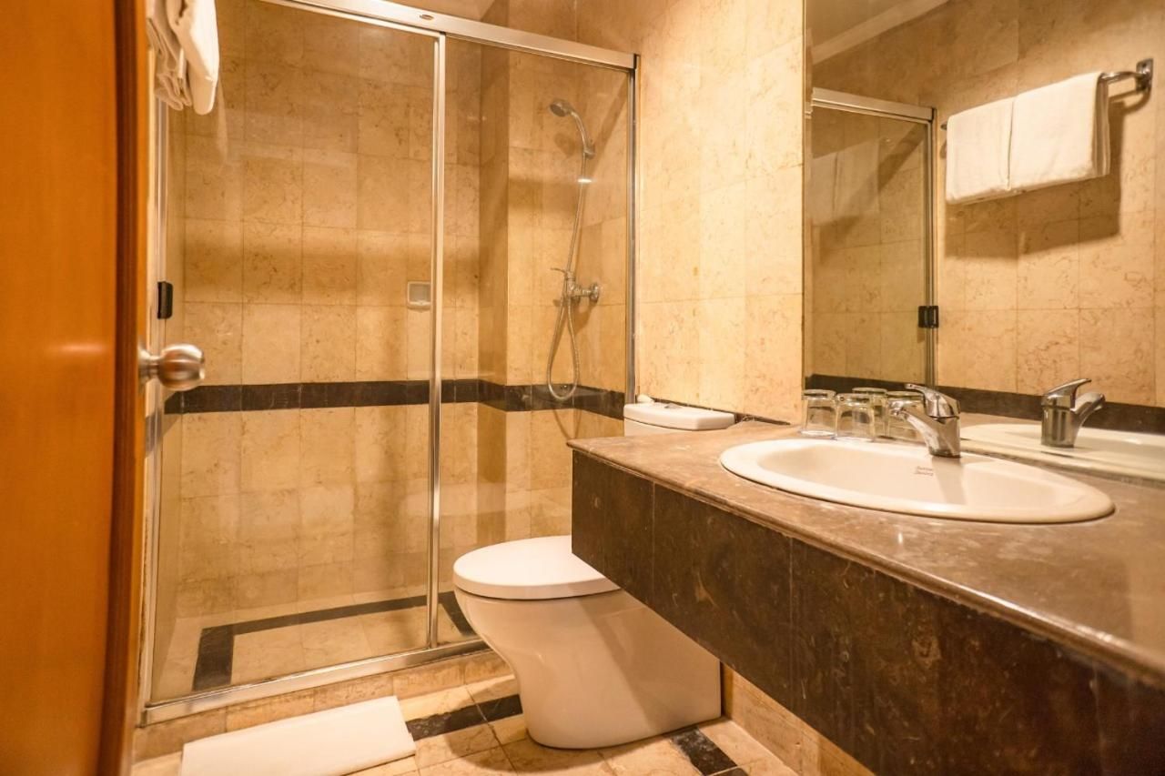 undefined Hotel Olympic 6