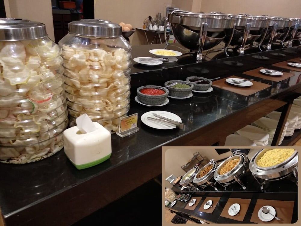 undefined Hotel Olympic 10