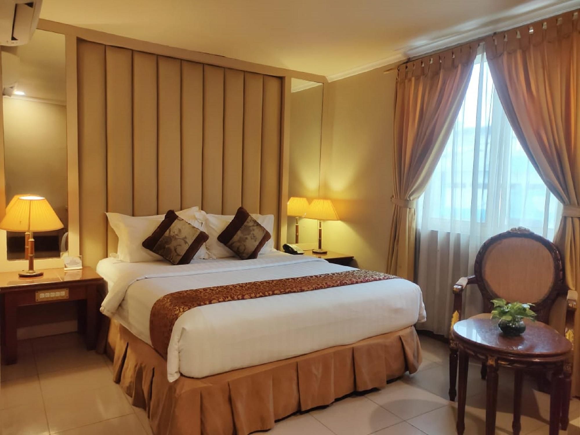 undefined Hotel Olympic 5