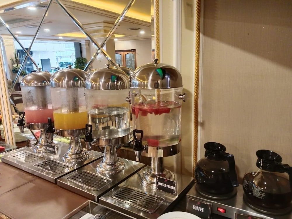 undefined Hotel Olympic 7