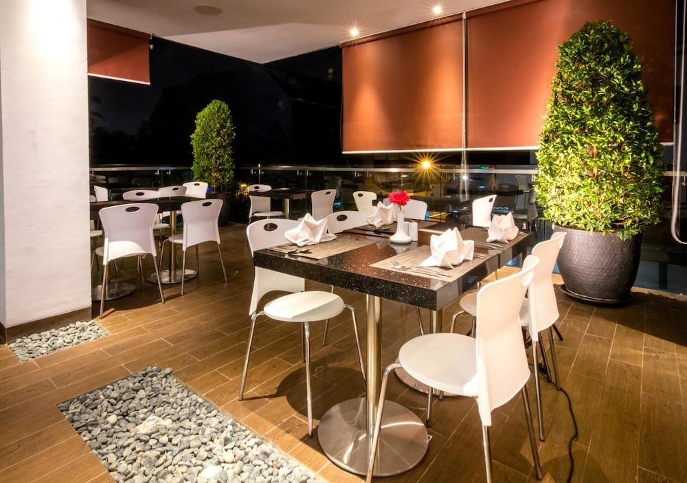 undefined Redstar Hotel 6