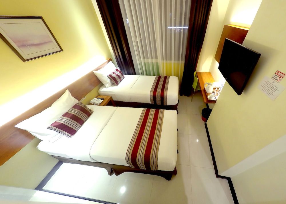 Biz Boulevard Hotel Superior Room 2