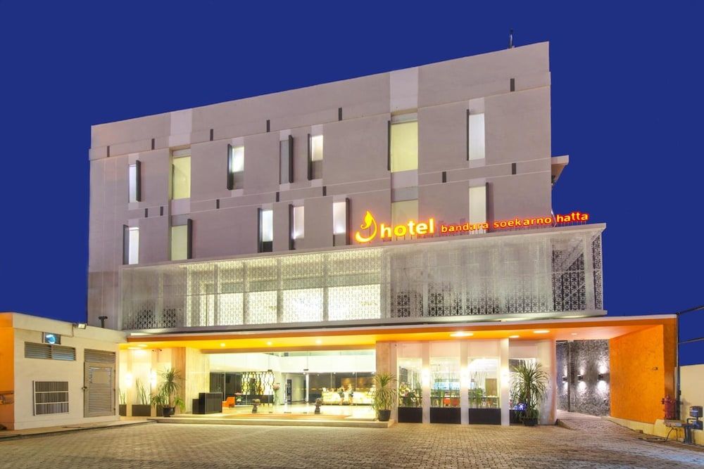 undefined J Hotel Bandara Soekarno Hatta 5