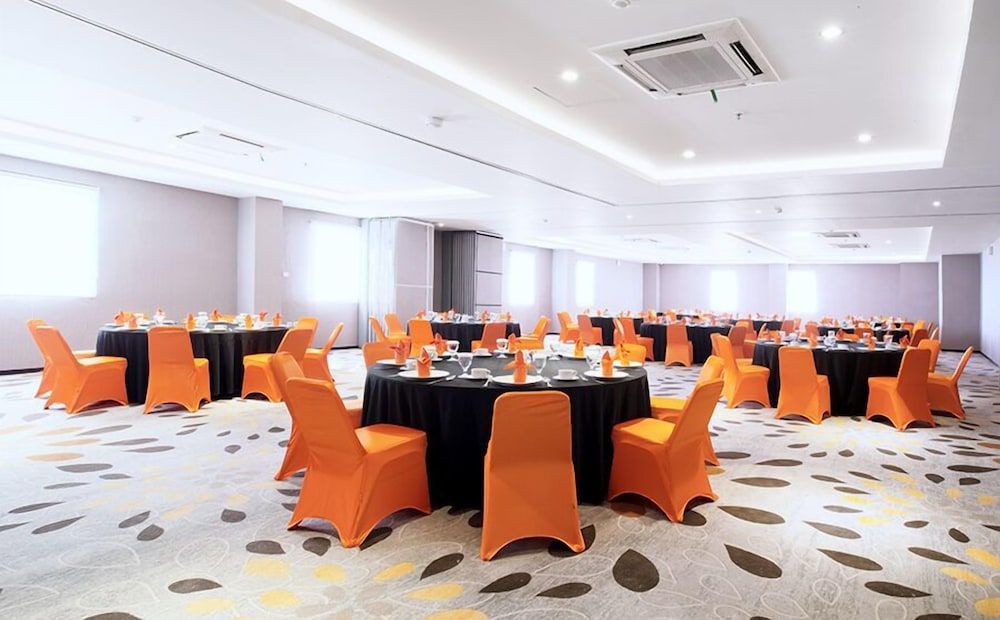 undefined J Hotel Bandara Soekarno Hatta 6