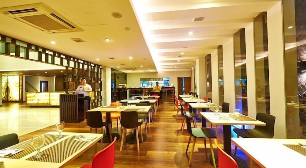 undefined J Hotel Bandara Soekarno Hatta 8