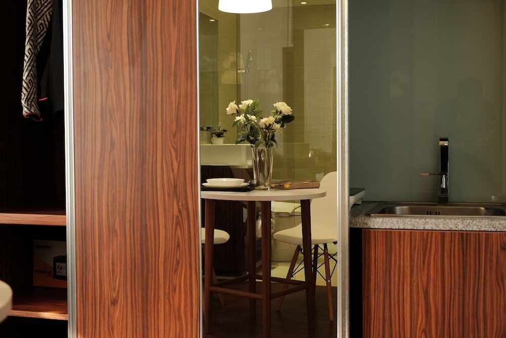 undefined Flat06 Tendean 9