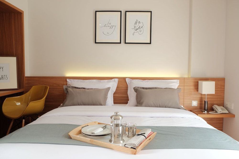 Flat06 Tendean Superior Room, 1 King Bed