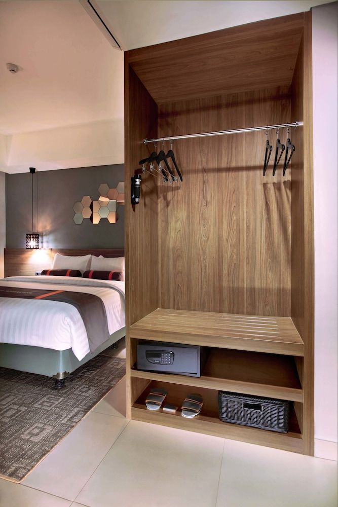 Harper Purwakarta by ASTON Deluxe