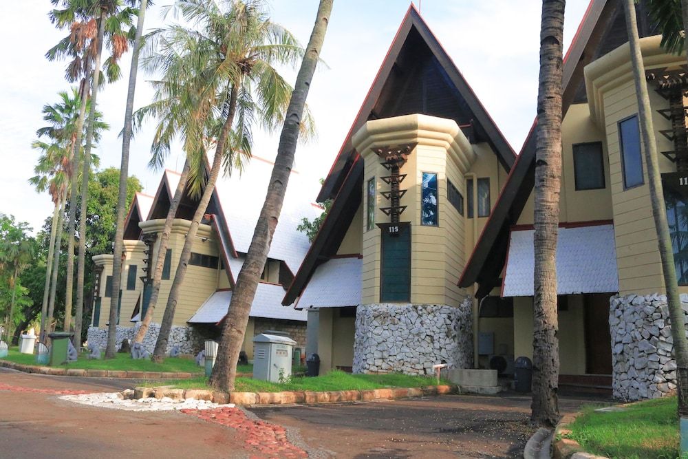 undefined Putri Duyung Ancol 9