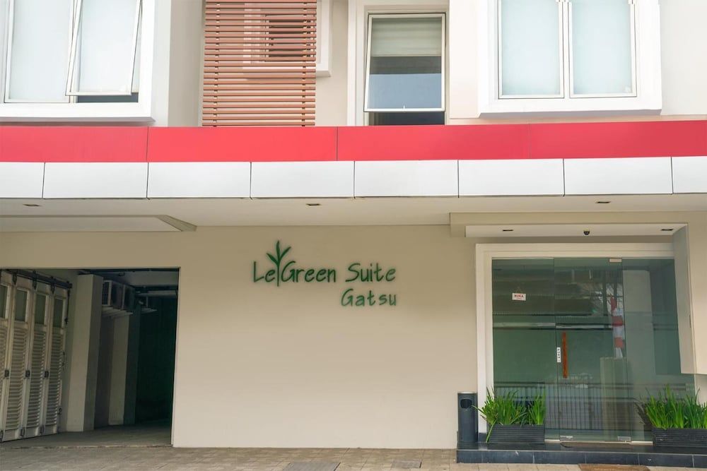 undefined LeGreen Suite Gatot Subroto 2