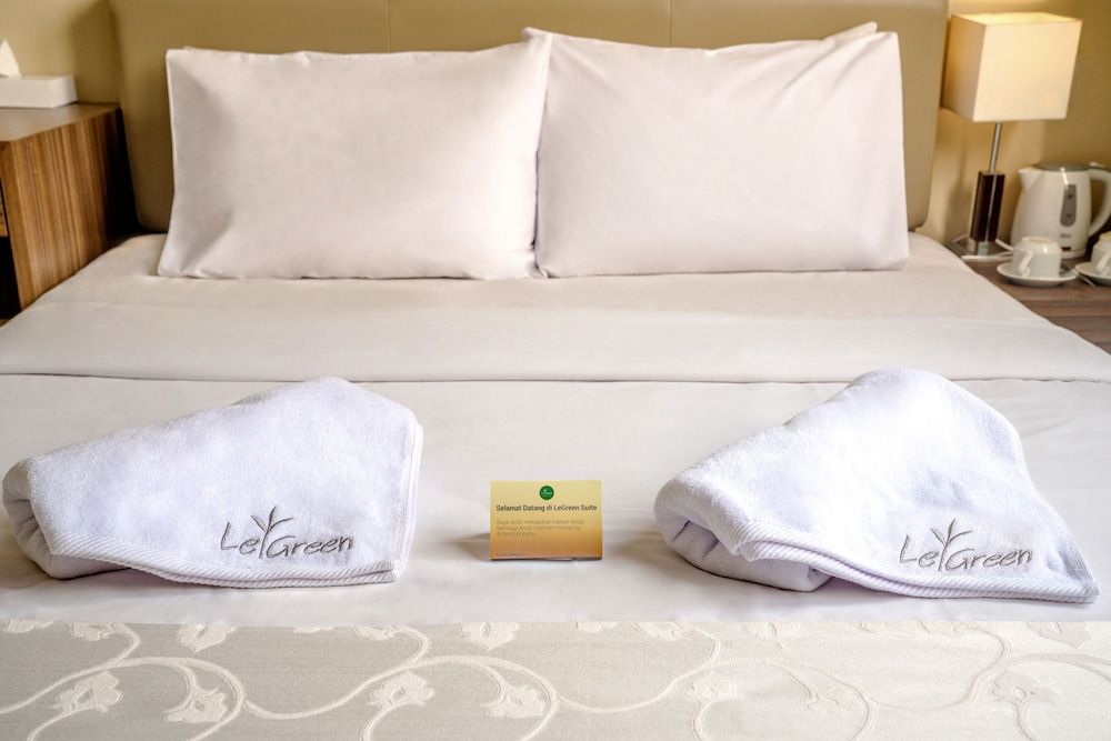 undefined LeGreen Suite Gatot Subroto 7