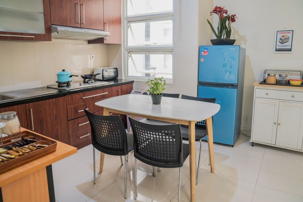 undefined LeGreen Suite Gatot Subroto 6