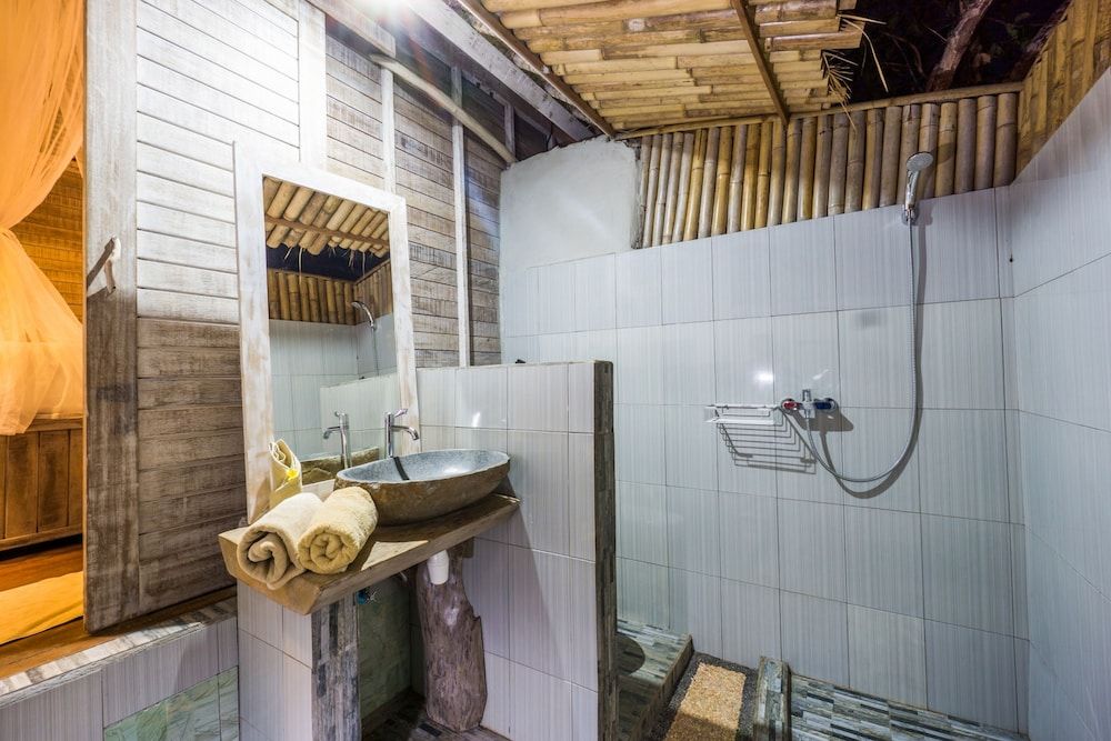 The Dafish Ceningan Deluxe Cottage 7