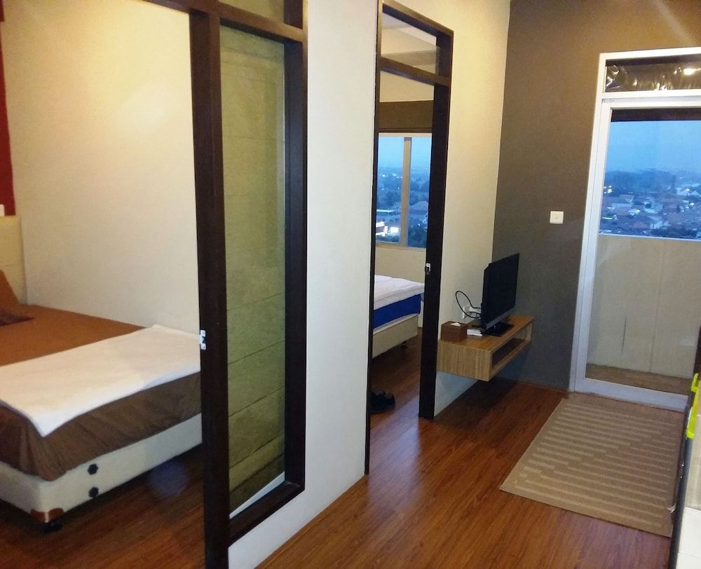 High Livin Apartment Baros Apartment, 2 Bedrooms 3