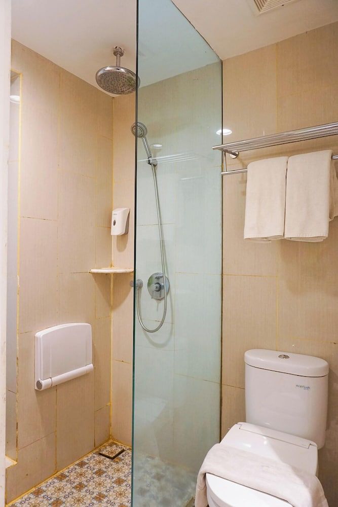 1O1 URBAN Jakarta Glodok - Kota Tua Urban Superior Twin 2