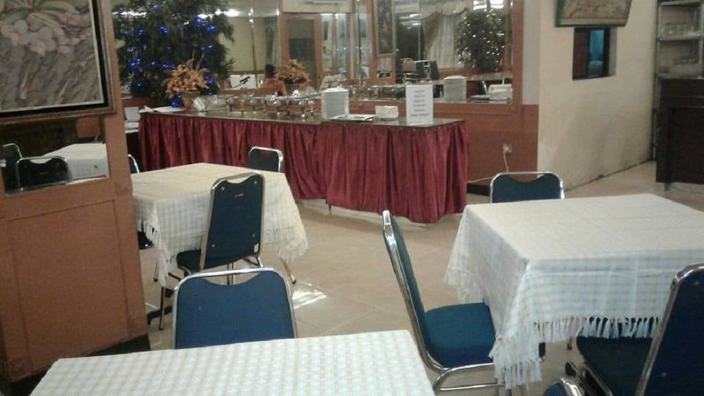 undefined Plaza Hotel Harco Mangga Dua 5