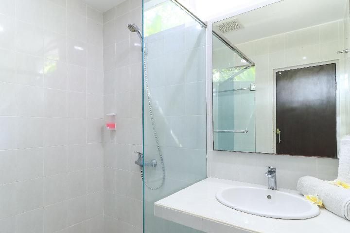 Standard Air Condintioning