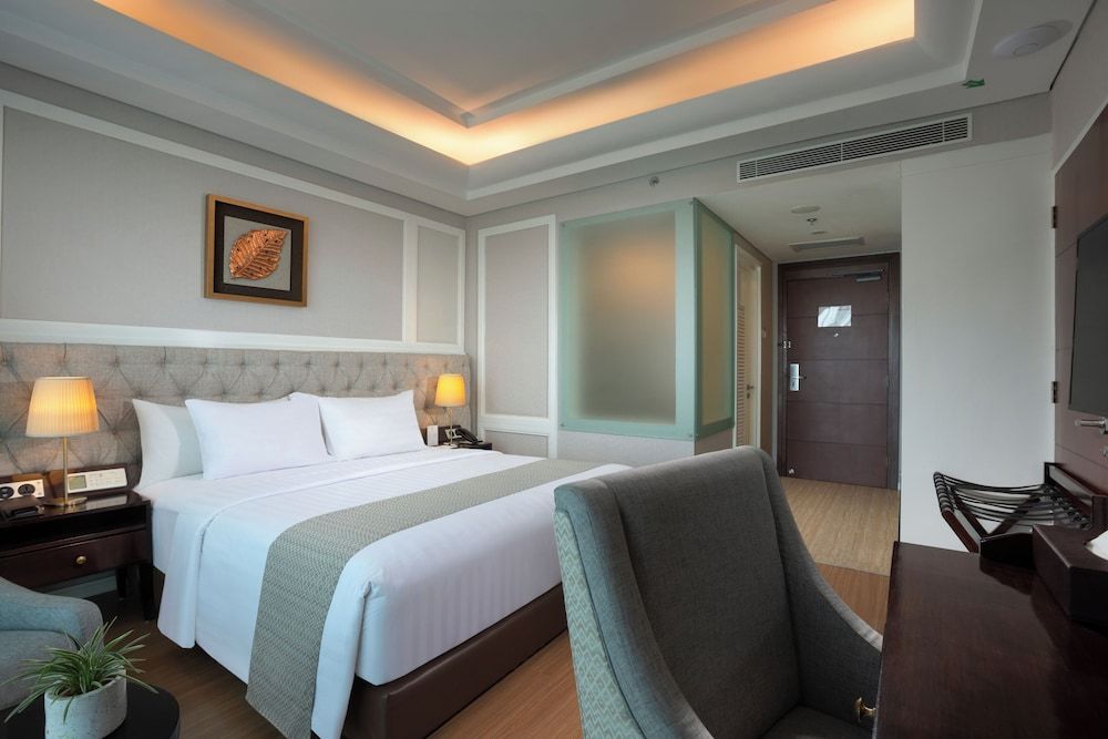Wyndham Panbil Batam Deluxe Room, 1 Queen Bed, Smoking (Garden) 2