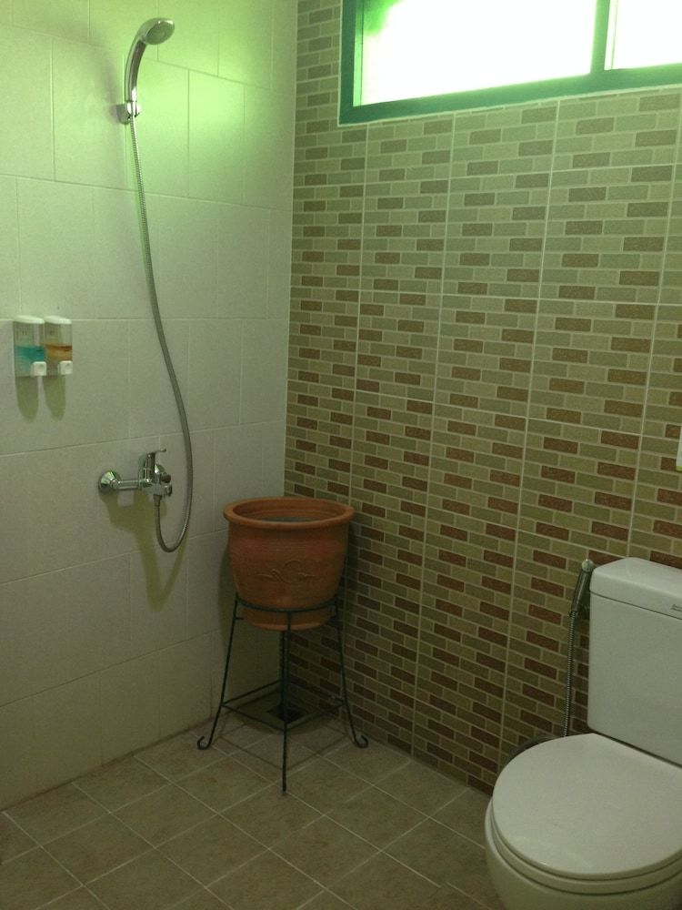 undefined SARE Suites 7