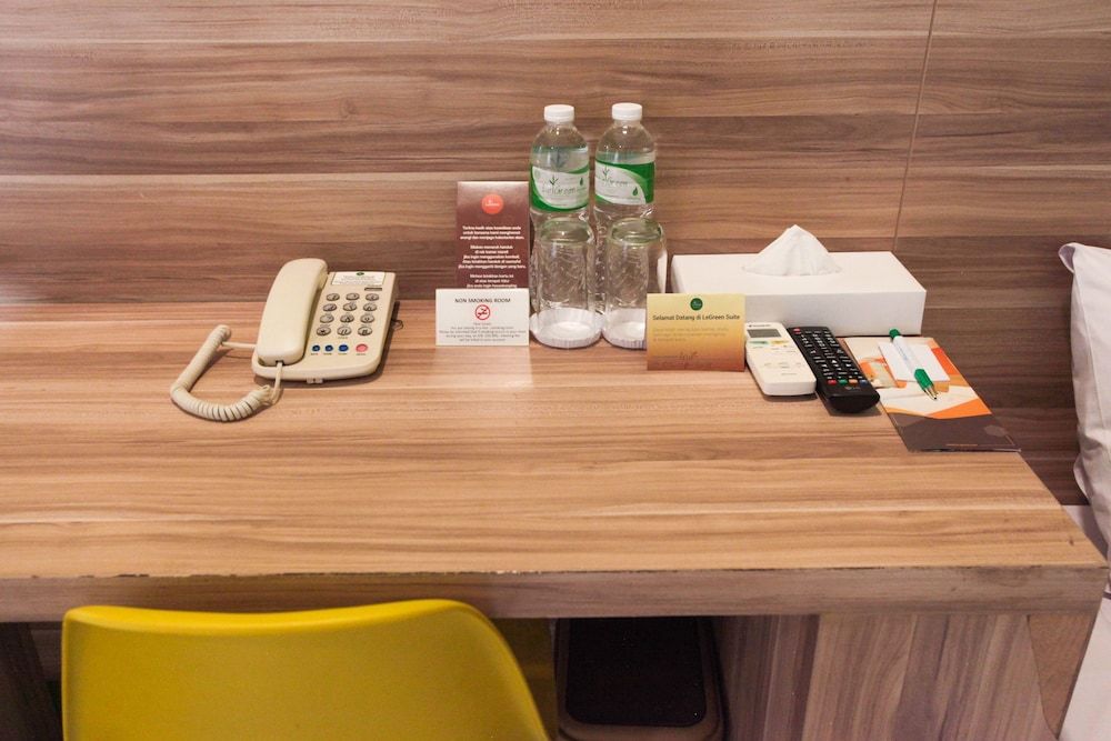 LeGreen Suite Supomo Green Room 8