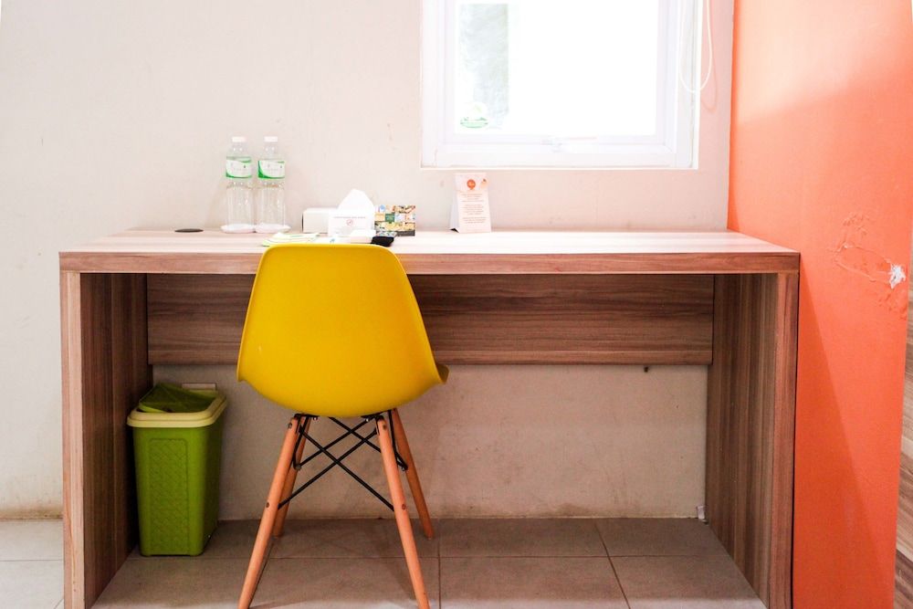 LeGreen Suite Supomo Green Room 6