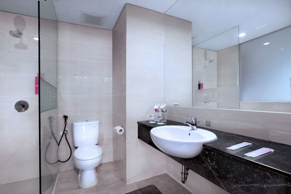 favehotel Margonda Standard Room 5