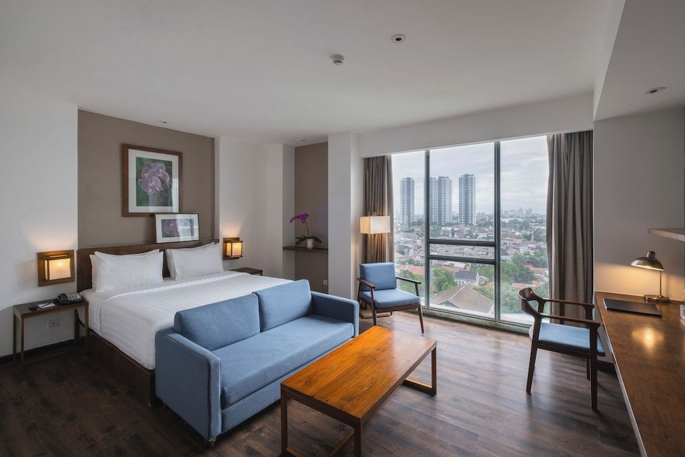 undefined Veranda Hotel Pakubuwono 9