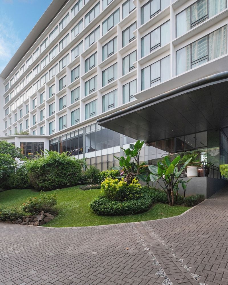 undefined Veranda Hotel Pakubuwono 2