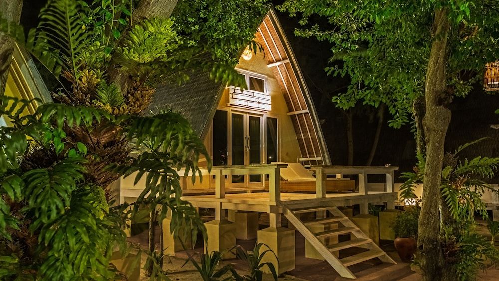 undefined Pearl of Trawangan 10