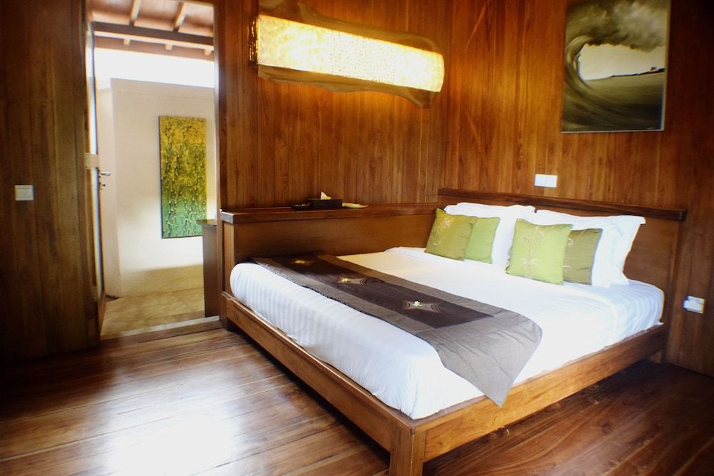 Pearl of Trawangan Teak Cottage 7