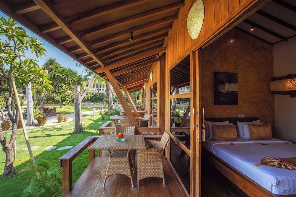 Pearl of Trawangan Teak Cottage 5