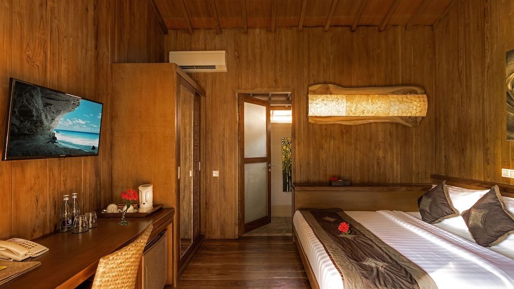 Pearl of Trawangan Teak Cottage 11